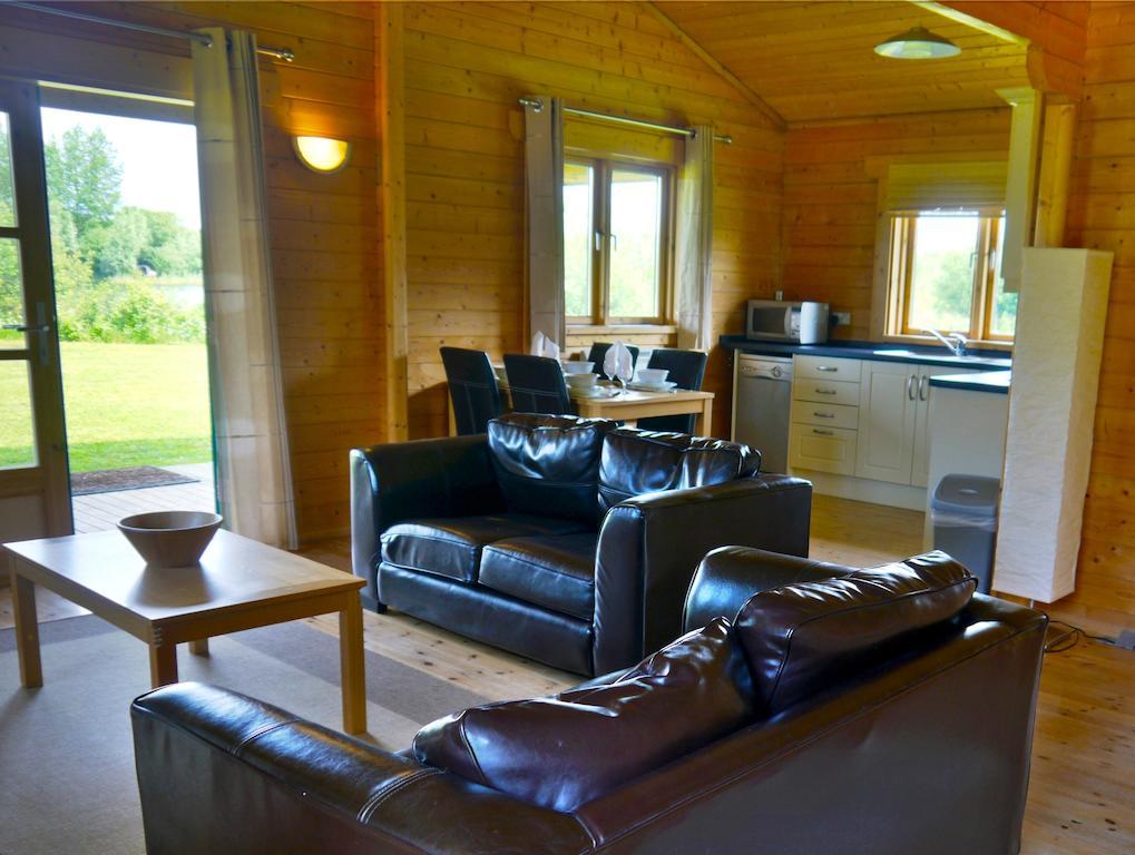 Lake Pochard Holiday Lodges South Cerney Kamer foto